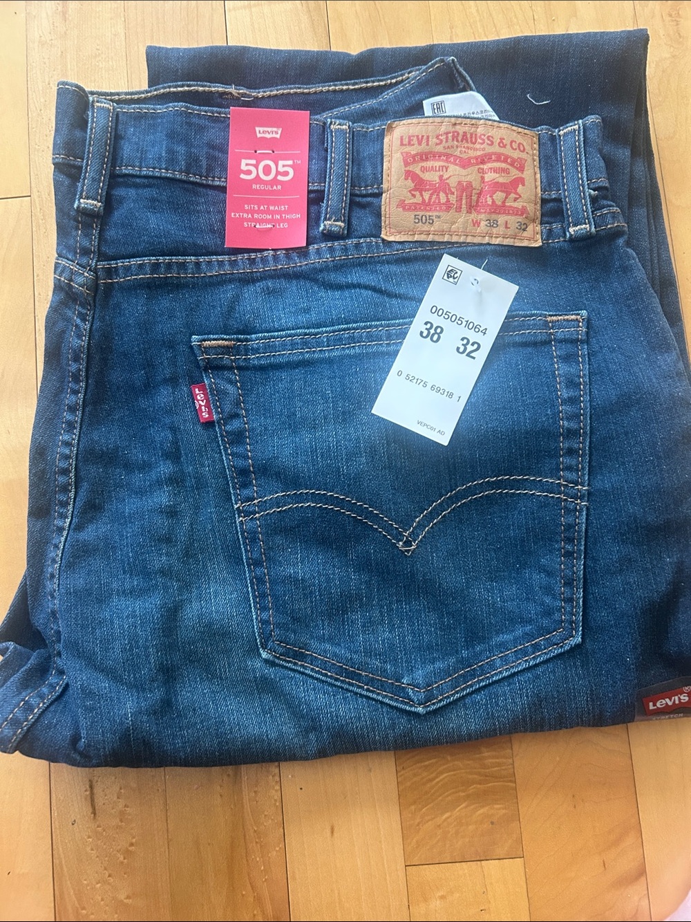 Men’s Dark Blue Stretch Levi’s 505 Comfort Jeans Brand New with tags 38x32